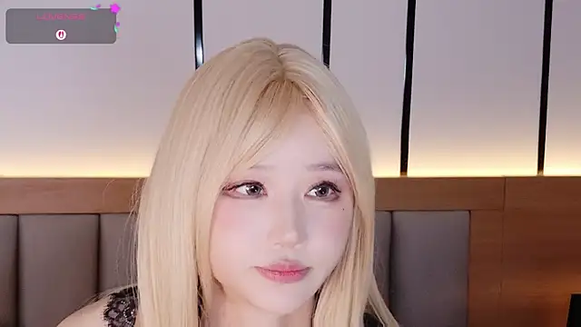 anan_2121 即時 XXX 聊天