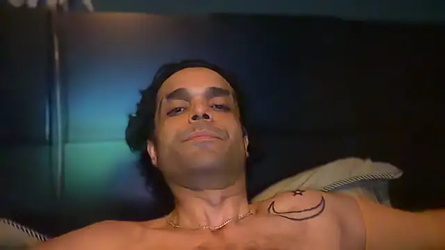 Chat +18 de KungFuPanda001 ao vivo