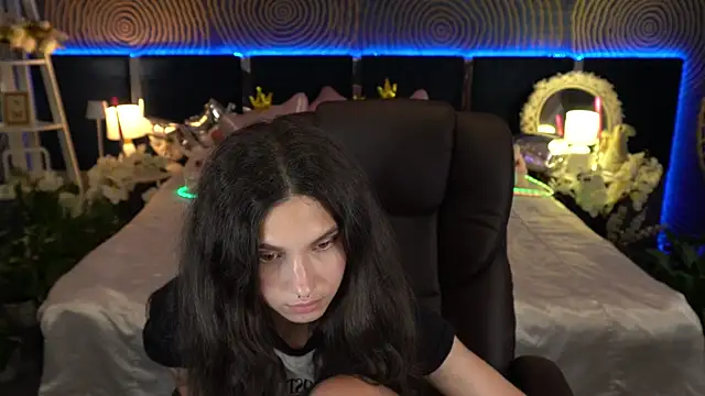 Chat +18 de BabyFlowerr ao vivo