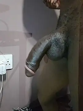 BBC-ButtLover Adlı Modelin Canlı XXX Sohbeti