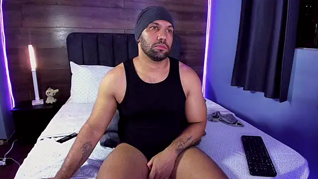 Živý XXX chat anthonylatynxd