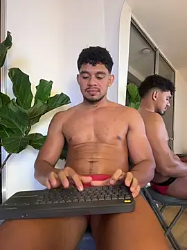 austin_spears_: απευθείας συνομιλία ΧΧΧ
