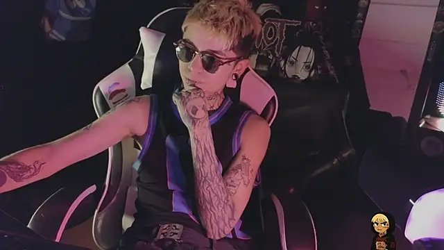 AcidMilo Obrolan Langsung XXX