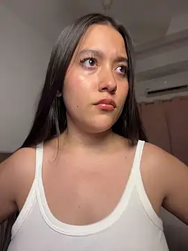 Nhefertary élő XXX-chatje
