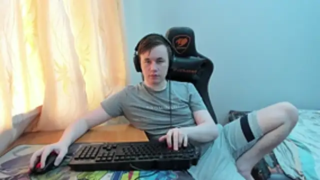 iliaskrislove Chat XXX live