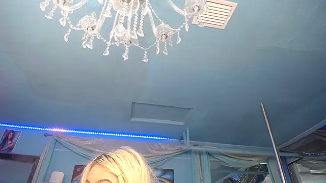 ADRIANNA_FOX 라이브 XXX 채팅