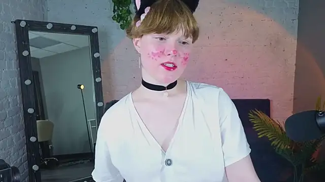 AuroraGlo's Live XXX Chat
