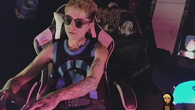 AcidMilo 现场XXX聊天
