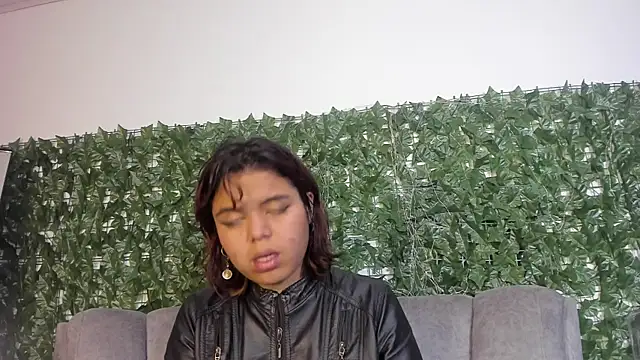 SabinaMerchetti Chat XXX in diretta