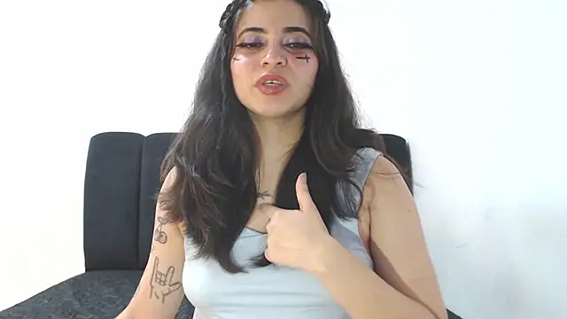Chat XXX ao vivo de Annagoth_