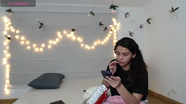 Sarabubbie's Live XXX Chat