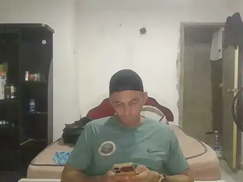 andres_12ad's Live XXX Chat