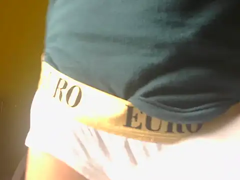 แชท XXX สดของ Stubborndesiboy