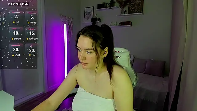Laura_CollinsS XXX чат на живо