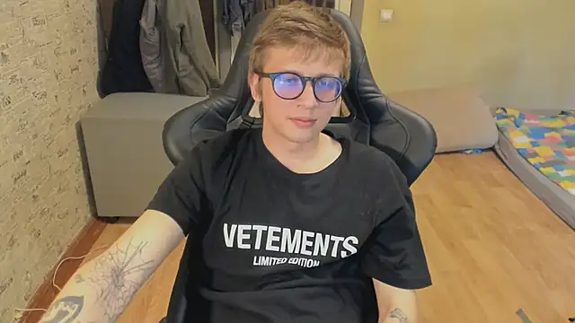 themortydaglish Live XXX-Chat