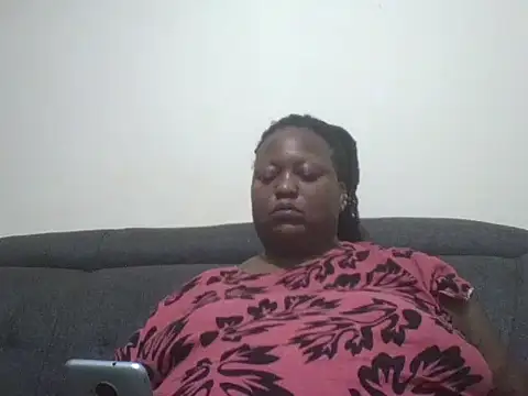 fat_ebonyqueen élő XXX-chatje