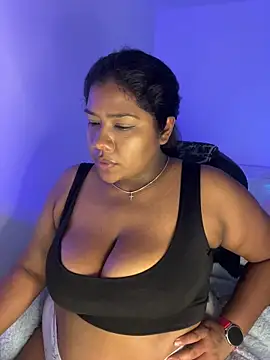 XXX chat uživo modela paola091