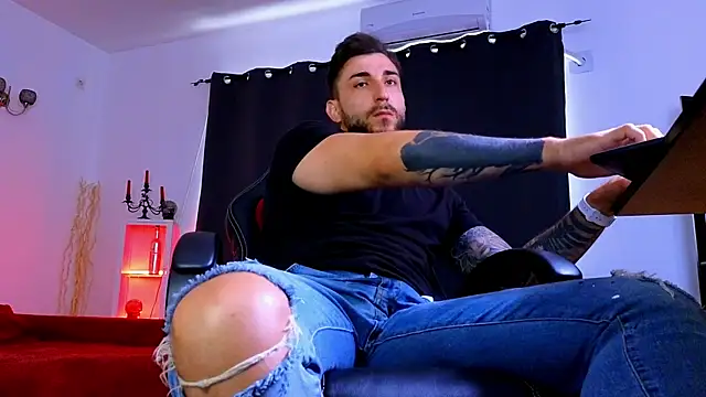 Chat XXX Live MightyAaron66