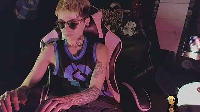 AcidMilo Live XXX-chat
