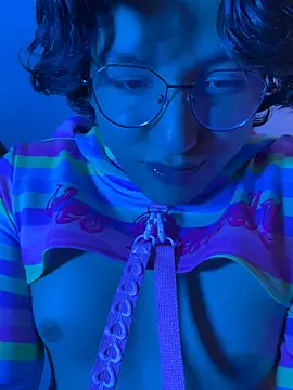 Czat XXX na żywo – -BlueOpal-