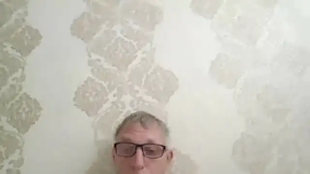 Chatroom XXX en direct de BobbyXRoyal
