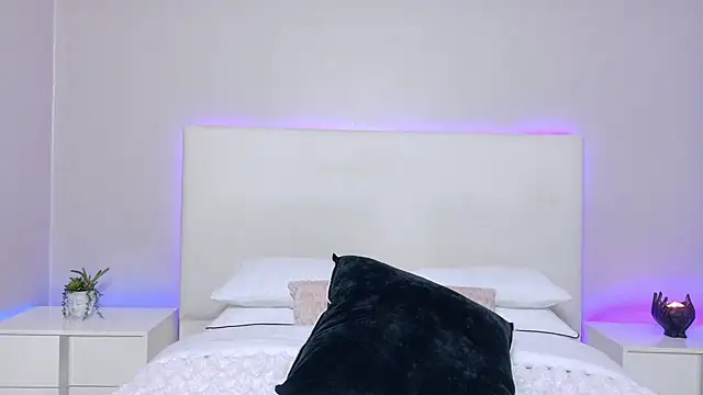 IrisStallion's Live XXX Chat