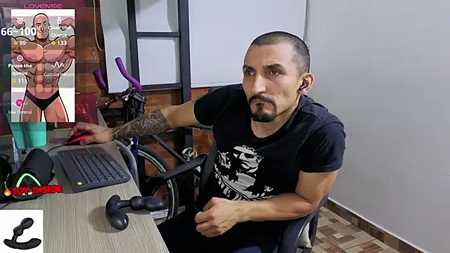 Chat XXX Live Marck_Muscle