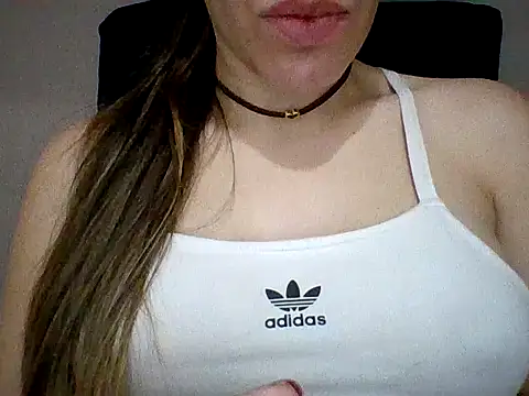 Chat XXX ao vivo de Yasleal