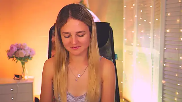 DeboraLarson 现场XXX聊天