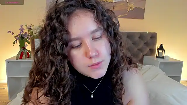 Ariella_Sol 现场XXX聊天