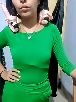 KoziekylieのライブXXXチャット