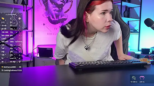 Czat XXX na żywo – AliceSunday