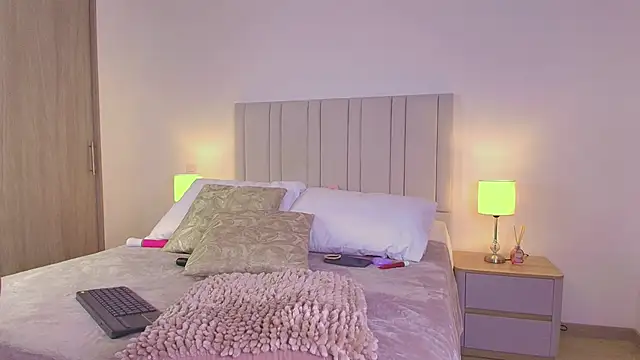 Anna-Lynn's Live XXX Chat