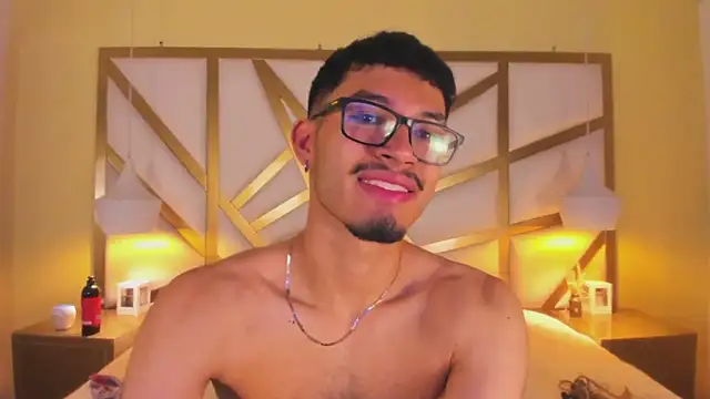 Chat XXX en directo de Jaxon_Carter