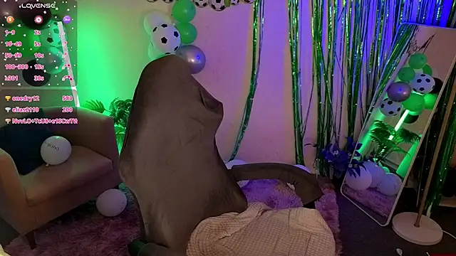 Mia_R0ss Adlı Modelin Canlı XXX Sohbeti