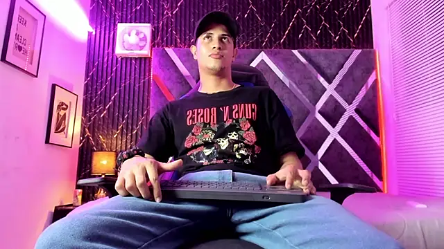 Chat XXX en directo de dominic_connor