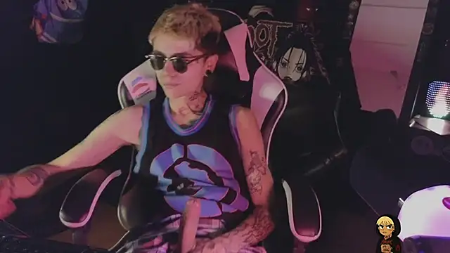 AcidMilo Live XXX Chat