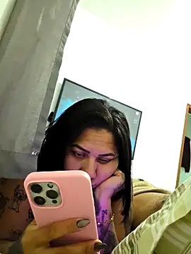 Chat +18 de millacavalona09 ao vivo