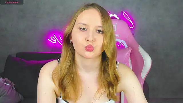 Emmaa_Kimm's Live XXX Chat