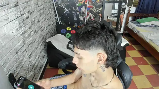wex_077 XXX чат на живо