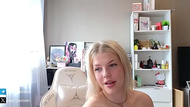 Maya_Rave live XXX chat