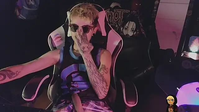AcidMilo লাইভ XXX চ্যাট