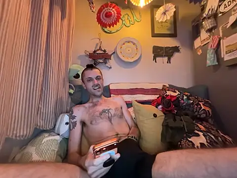 HarmoniousPhantasm3's Live XXX Chat