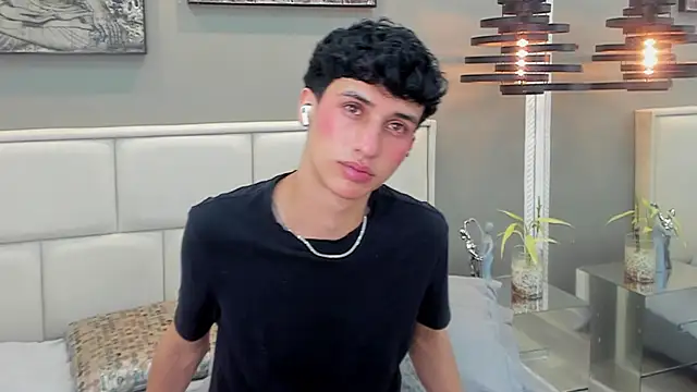 Chat XXX Live thom_ames
