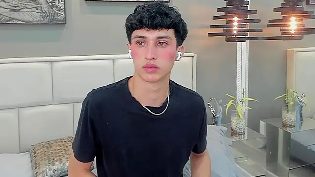 thom_ames Chat XXX live