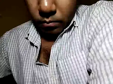Rocky___01 Adlı Modelin Canlı XXX Sohbeti