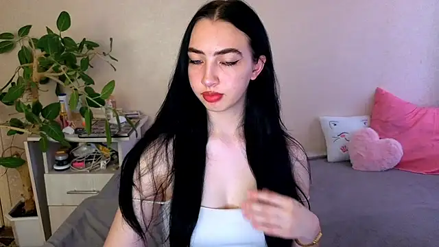 WildKittenX_ – Live XXX-chat