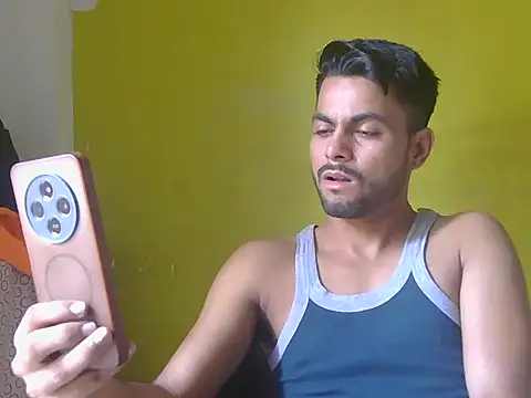 Stubborndesiboy – Live XXX-chat