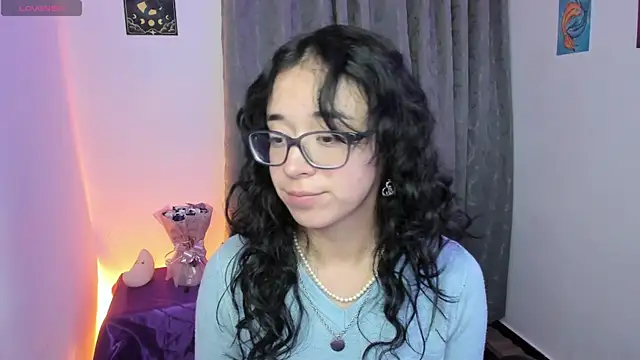 indra_cam's Live XXX Chat
