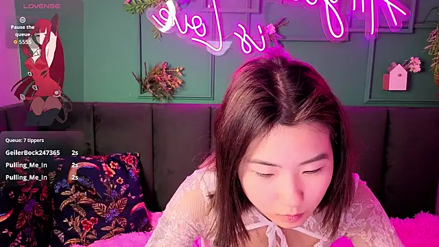 Runi_Asian live XXX chat
